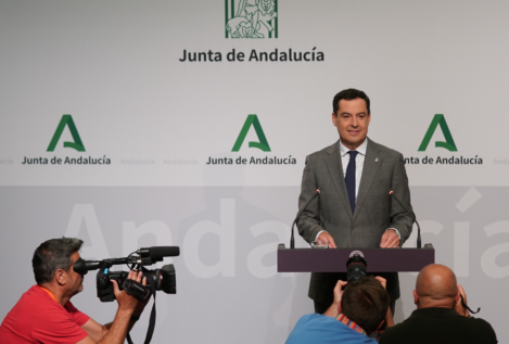 Juanma Moreno forma un Gobierno con 13 consejerías y con más mujeres que hombres