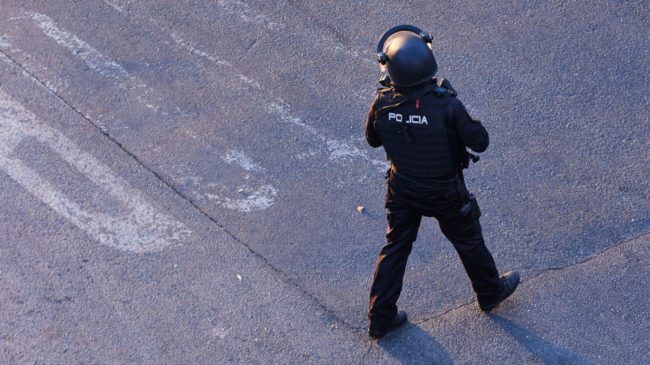 La Policía detiene a dos combatientes de Daesh retornados y con vinculaciones con España