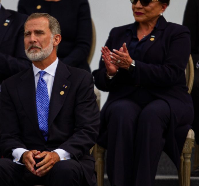 Iglesias, Monedero y Puigdemont cargan contra el Rey por su gesto en Bogotá