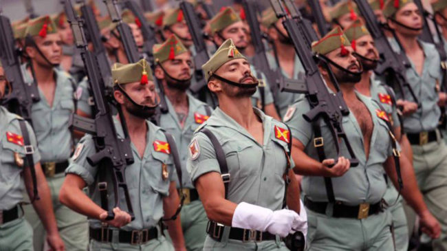 Defensa corta la polémica y mantiene en Madrid el desfile militar del 12 de octubre