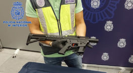 La Policía Nacional interviene un subfusil AR9 ensamblado con piezas impresas en 3D